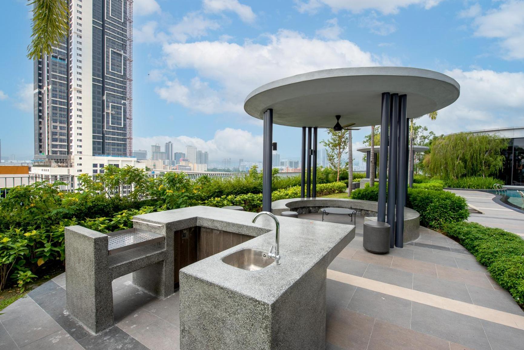 Tallest Concept Theme Suite Klcc Kuala Lumpur Exterior photo